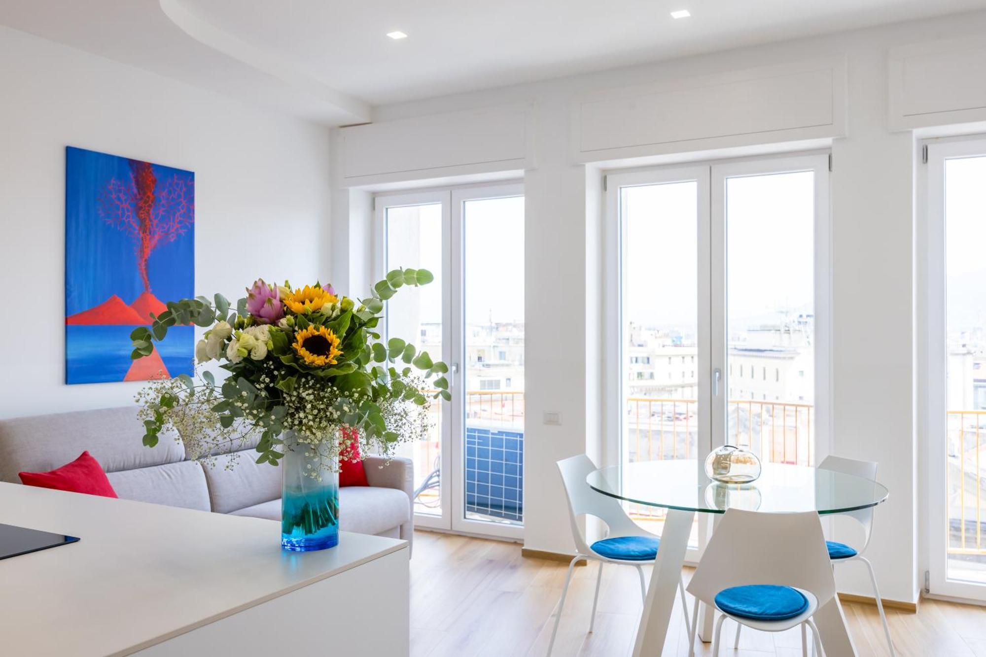 At Twenty-one New - Exclusive Panoramic Views!