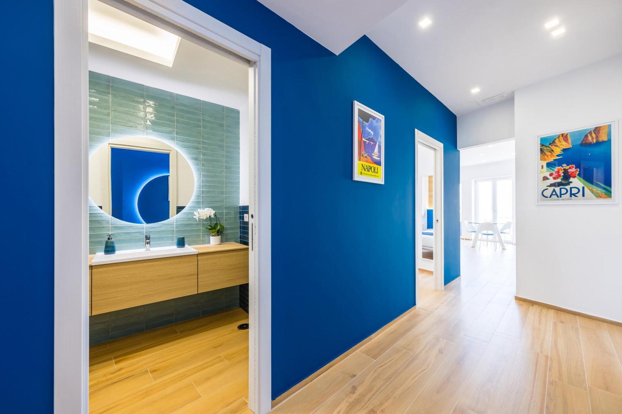 At Twenty-one New - Exclusive Panoramic Views! * Napoli