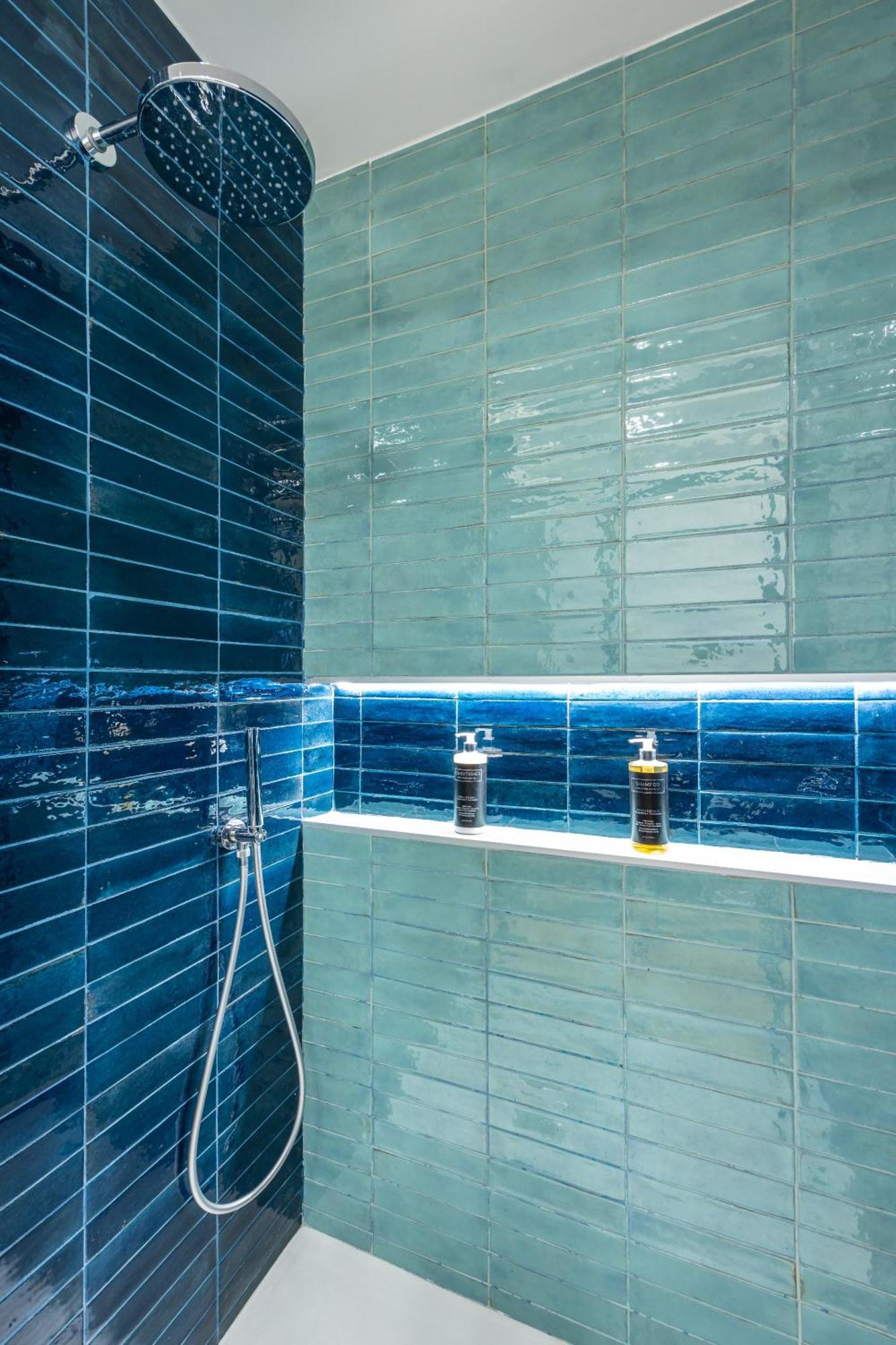 At Twenty-one New - Exclusive Panoramic Views! Appartamento *