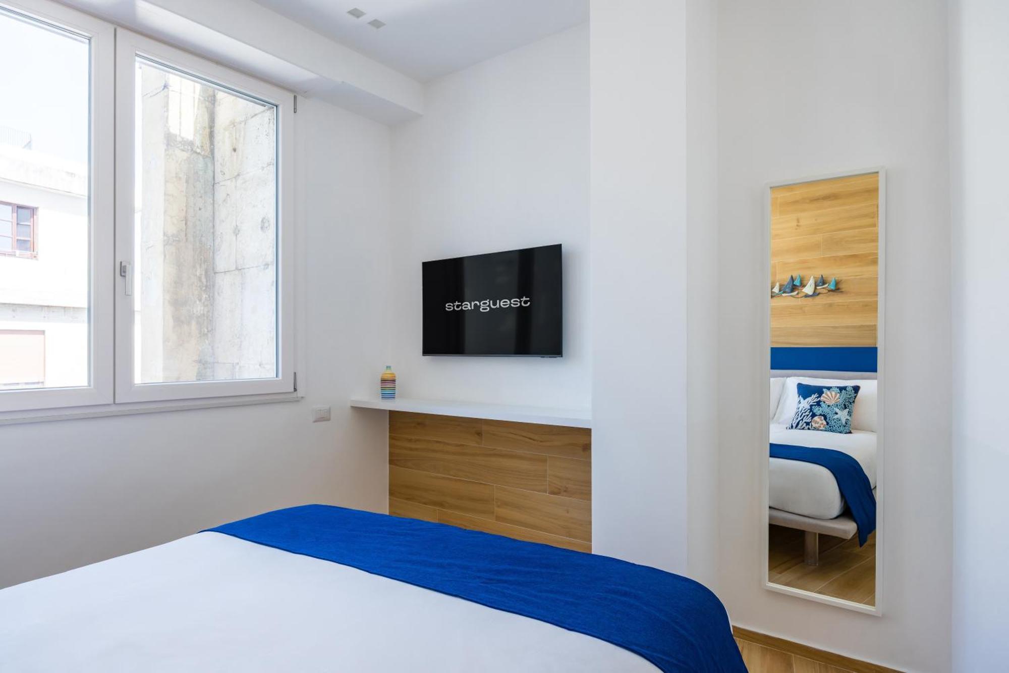 At Twenty-one New - Exclusive Panoramic Views! Napoli